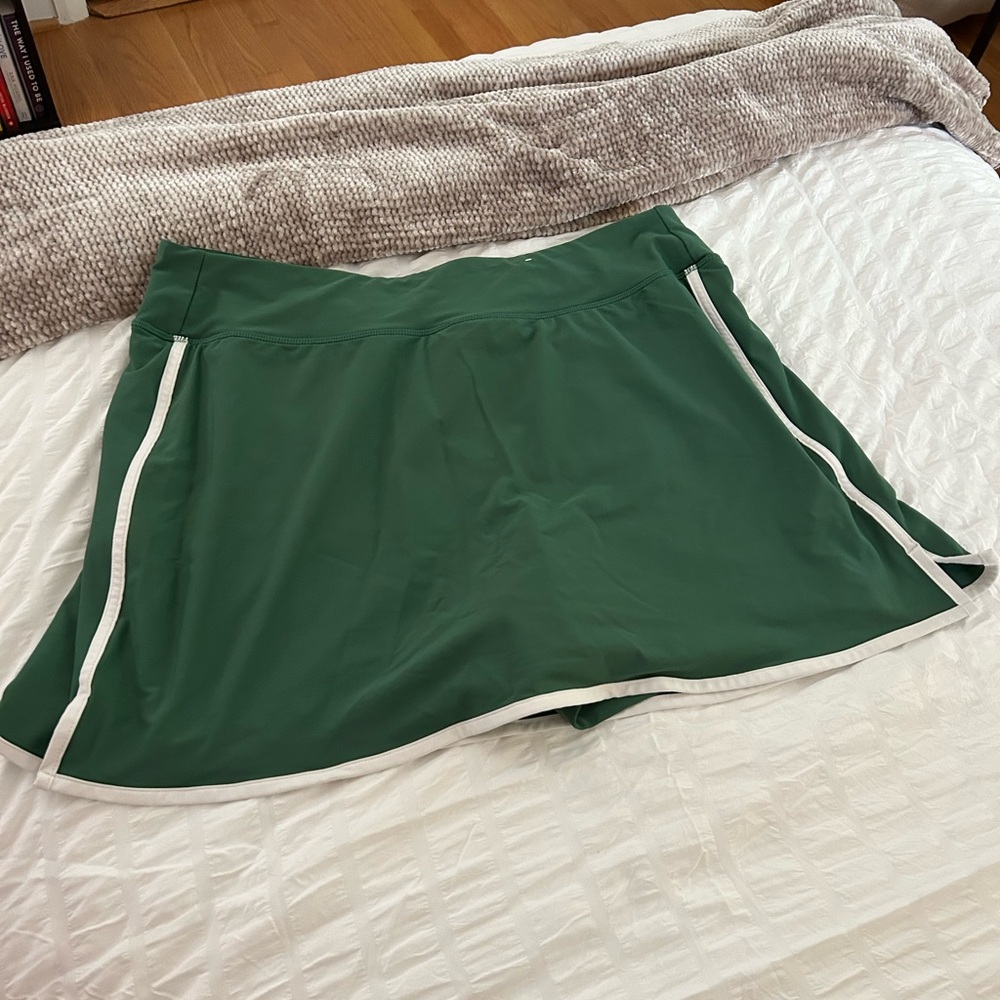 Old Navy Green Skort with White Accent
